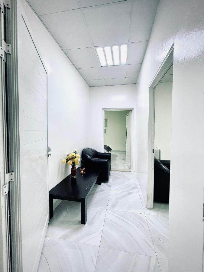 Private 2Bedroom Villa With T&B And Kitchenette Near Abu Dhabi International Airport Exteriör bild