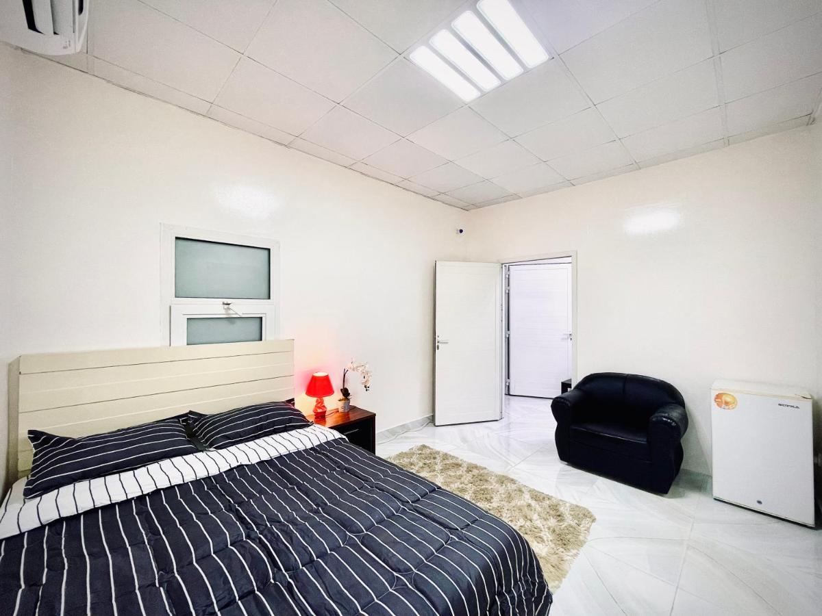 Private 2Bedroom Villa With T&B And Kitchenette Near Abu Dhabi International Airport Exteriör bild